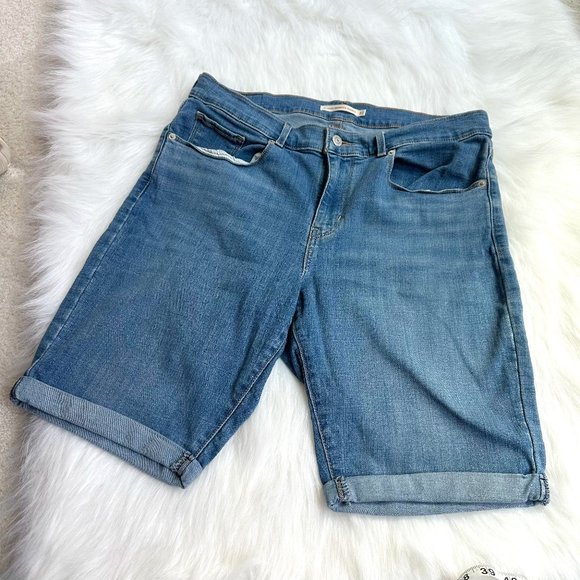Levi's Denim Shorts Classic Bermuda Sculpt Stretch Mid Rise Size 31 #29969-0065 - Picture 1 of 10